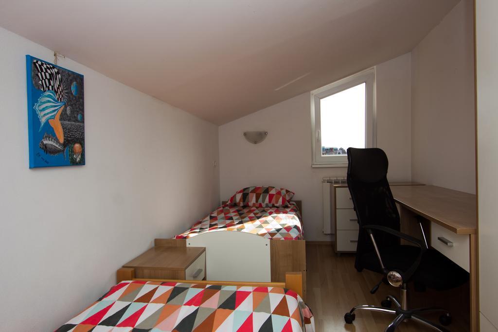 Apartment Perc โคเปร์ ภายนอก รูปภาพ