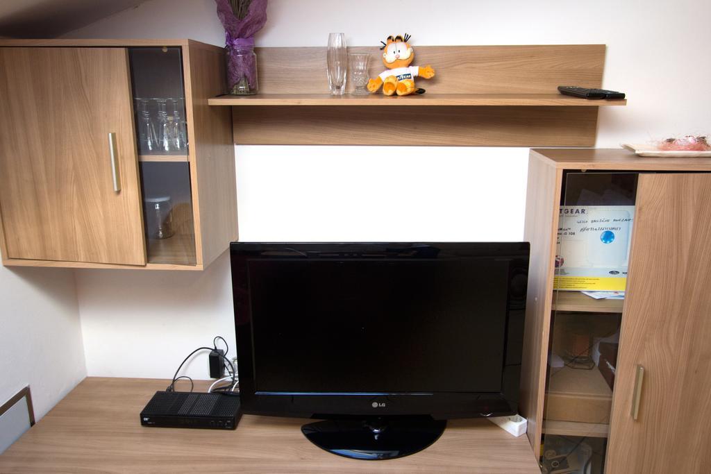 Apartment Perc โคเปร์ ภายนอก รูปภาพ